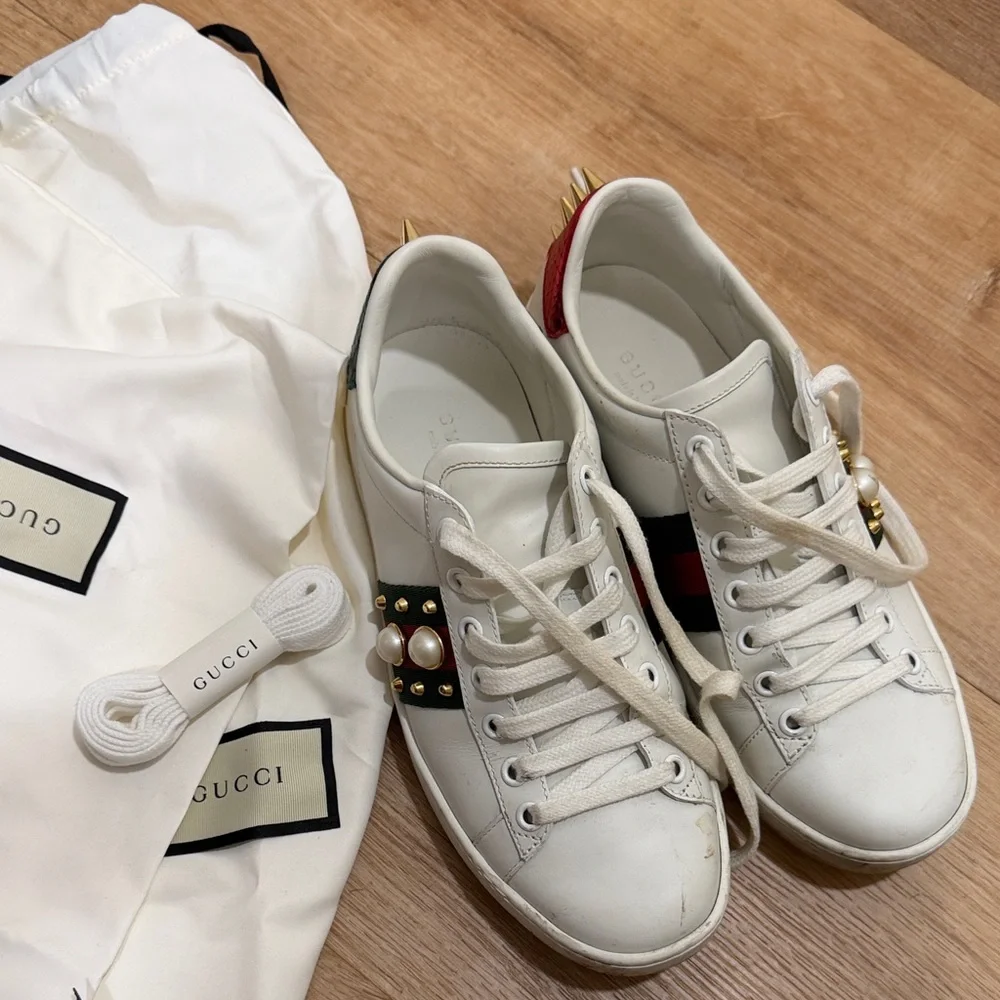 Gucci White Sneakers with Pearl and Stud Details - Picture 4 of 6